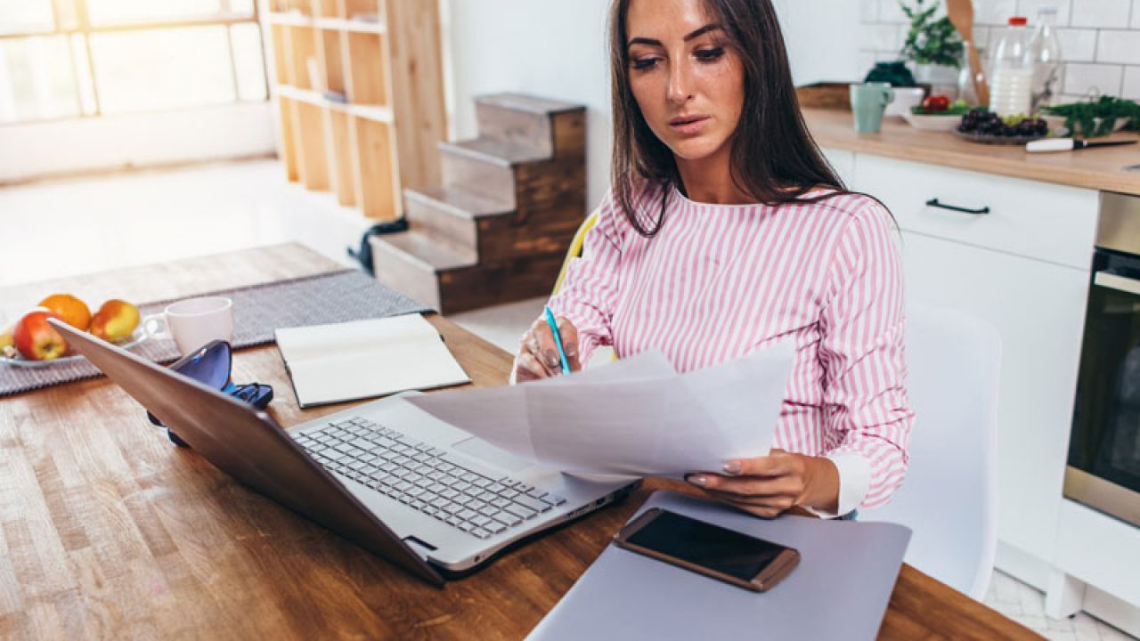 Razones para estudiar en una universidad online en 2022 | AAU