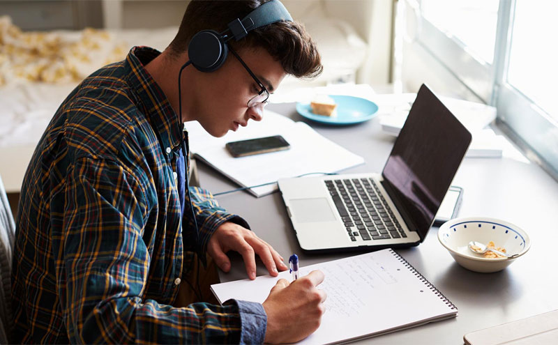 estudiar en casa maestría a distancia