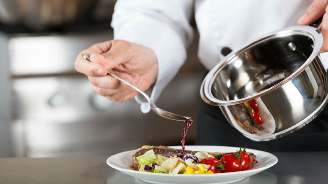 Qué hace un licenciado en Gastronomía y Artes Culinarias? | AAU |  Universidad a Distancia