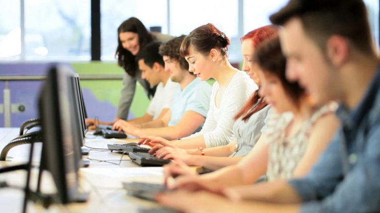 7 Carreras Universitarias Con Mayor Proyección Laboral – XNTBSA